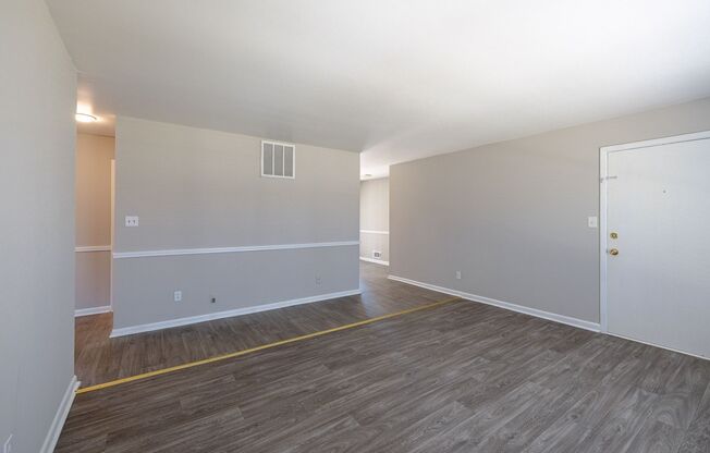 2 beds, 1 bath, 836 sqft, $1,340, Unit 1532-C