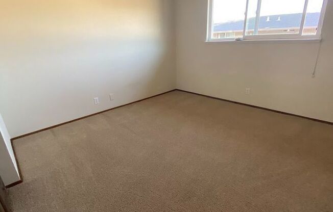 1809 Joan Way