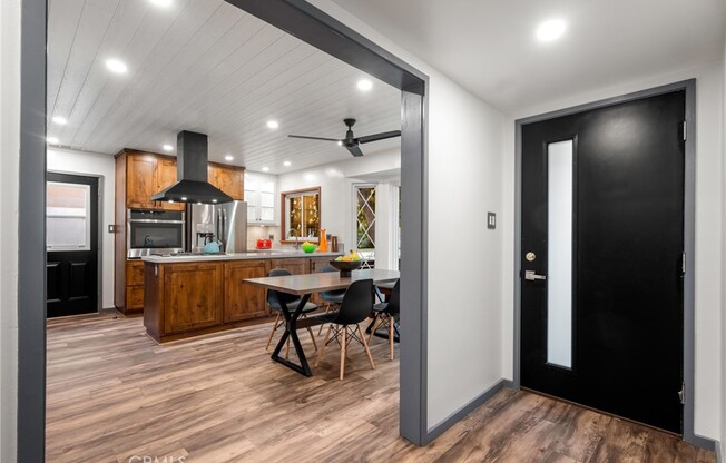 7426 W 85 ST