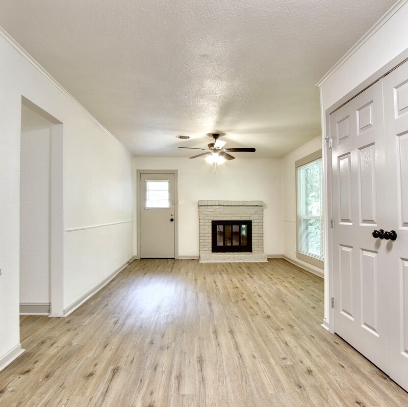 818 BLOSSOM RD