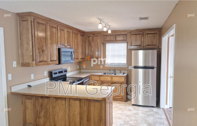 109 LARKSPUR LN