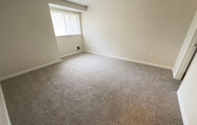 1 bed, 1 bath, 723 sqft, $1,645, Unit C11