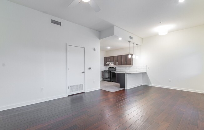 6700 Menchaca Road