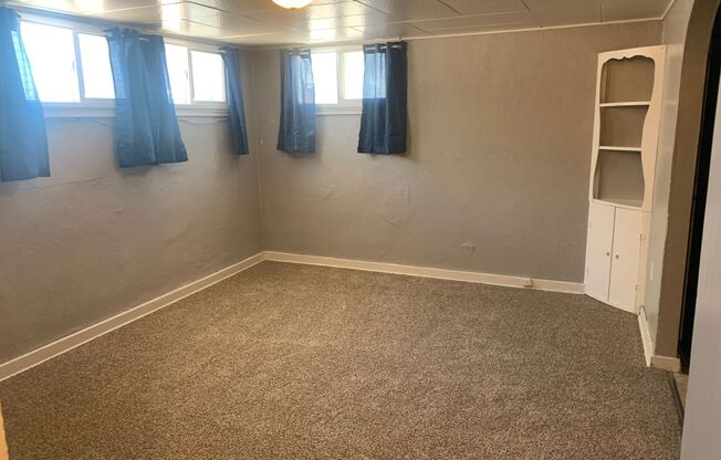 1 bed, 1 bath, 672 sqft, $825, Unit Unit 2