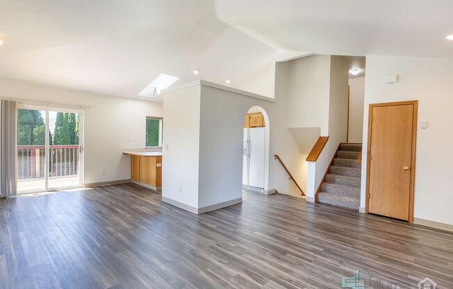 50% off first full month of rent - Stunning 3 bedroom 2.5 bathroom Home