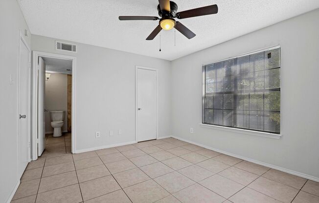 2 beds, 2 baths, 1,064 sqft, $1,400