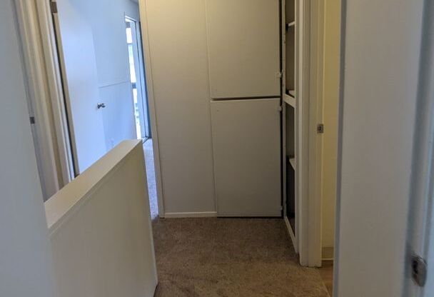 3 beds, 1.5 baths, 1,500 sqft, $1,893, Unit 2712-3