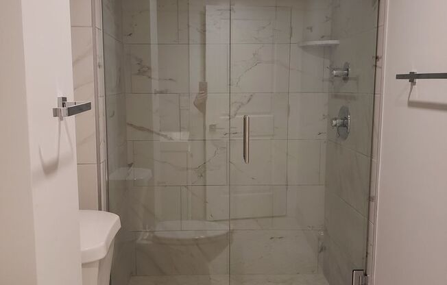 Studio, 1 bath, 400 sqft, $1,095, Unit 3-7