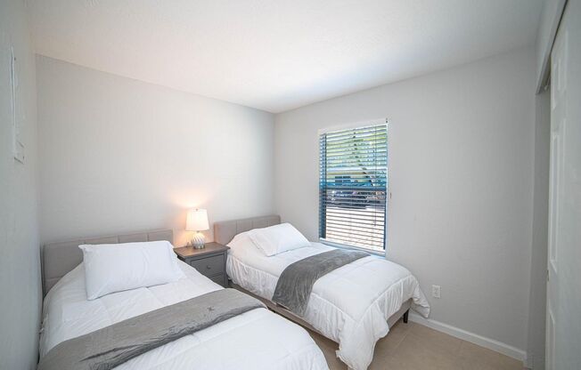 2 beds, 1 bath, 750 sqft, $1,299, Unit 15