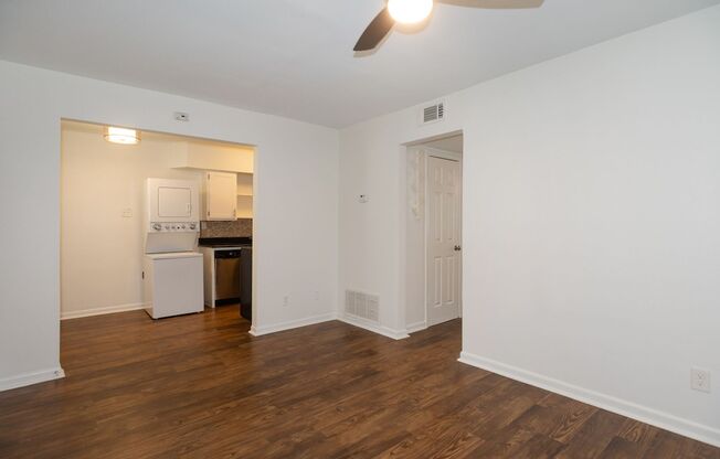 Charming 2-Bedroom, 1-Bath Near Downtown & UT