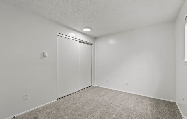 1 bed, 1 bath, 448 sqft, $1,395