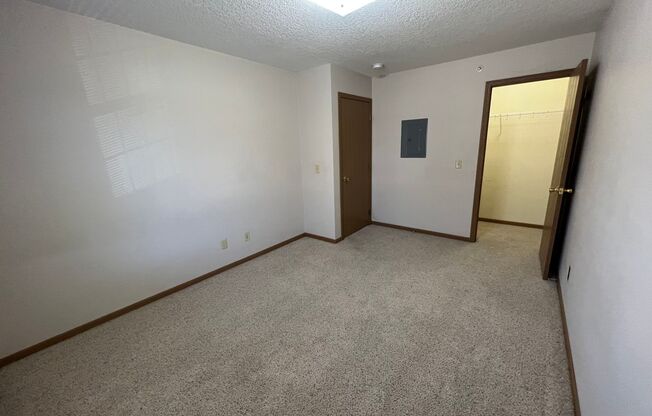 2 beds, 2 baths, $950