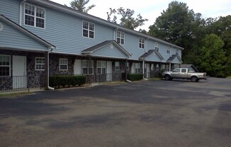 2 beds, 1.5 baths, 1,100 sqft, $1,725, Unit #305