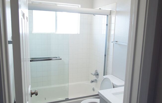 1 bed, 1 bath, 453 sqft, $2,150, Unit 014