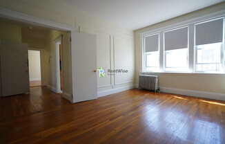 1687 Commonwealth Ave 1