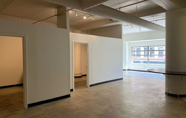 1 bed, 1 bath, 924 sqft, $3,095, Unit 1014-210