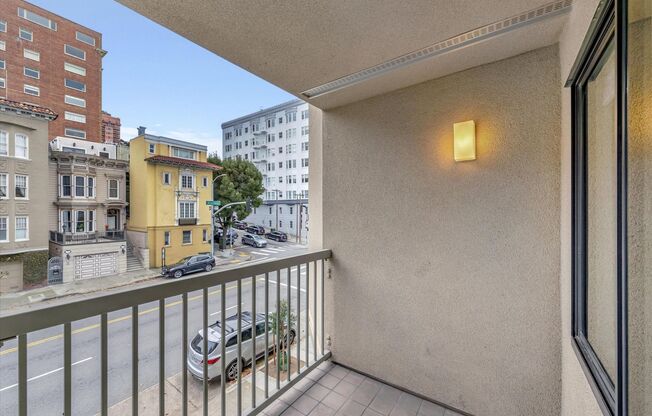 1 bed, 1 bath, $2,950, Unit 207