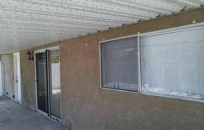 2 beds, 1 bath, $1,500