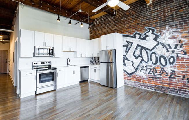 Lofts At Abrams Fixtures