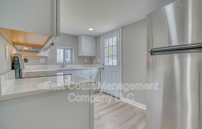 1537 MITCHELL LN