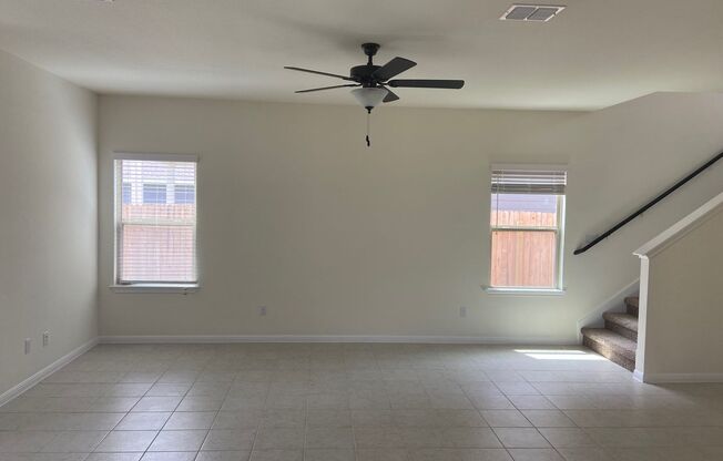 Gorgeous 4 bedroom in Blanco Vista