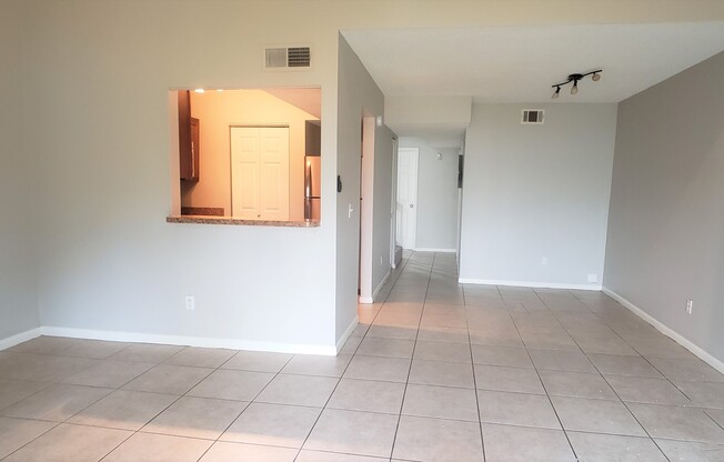 Updated 2BR/2BA Sandalwood Townhome