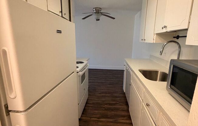 1 bed, 1 bath, 625 sqft, $1,950, Unit 204