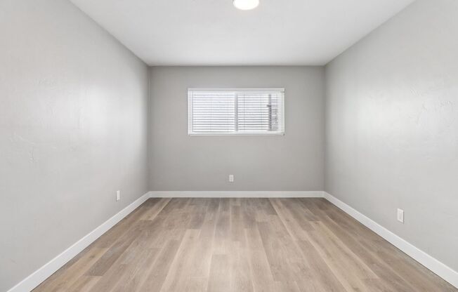 3 beds, 3 baths, 1,140 sqft, $3,895, Unit 210