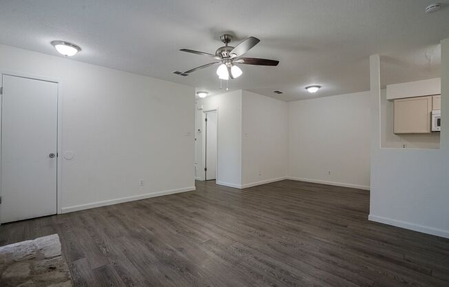 701 Country Aire Dr Unit #B Round Rock, TX 78664