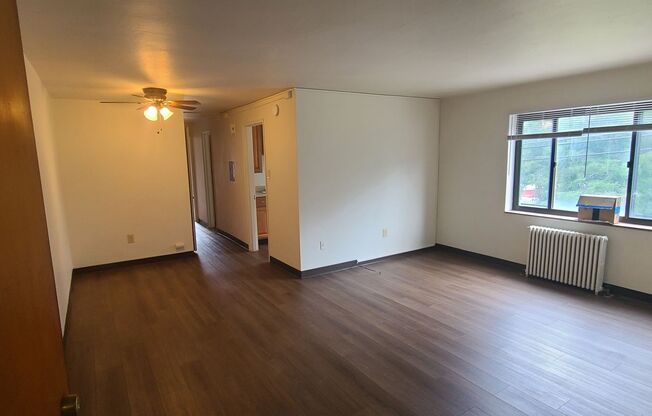 2 beds, 1 bath, 1 sqft, $1,010, Unit ABB - B-04