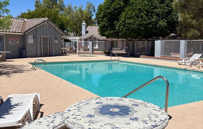 3 beds, 2.5 baths, $2,050, Unit # 1159