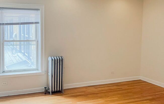 3 beds, 2.5 baths, 1,200 sqft, $3,250, Unit 3922-1