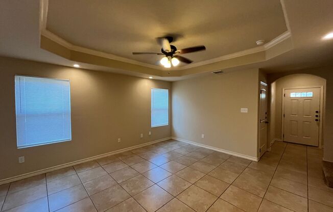 6630 Mia Way #101, San Antonio, TX. 78233