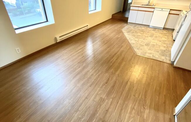 2 beds, 1 bath, 788 sqft, $2,095, Unit 208