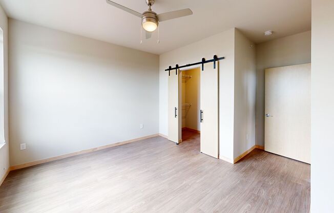 2 beds, 2 baths, 1,353 sqft, $2,500, Unit #523