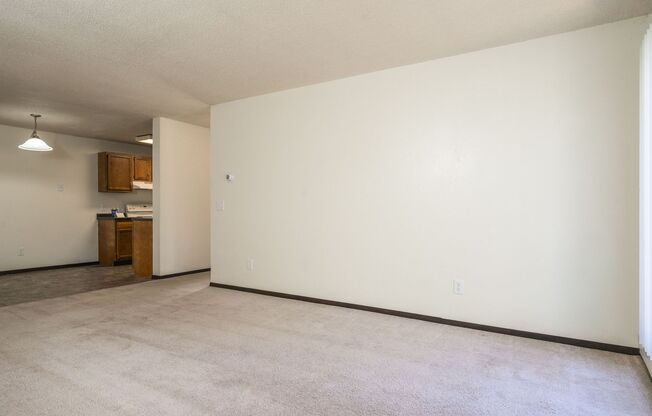 2 beds, 1 bath, 938 sqft, $1,415, Unit 860-301