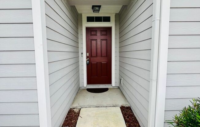 Timber Oaks home with Solar!