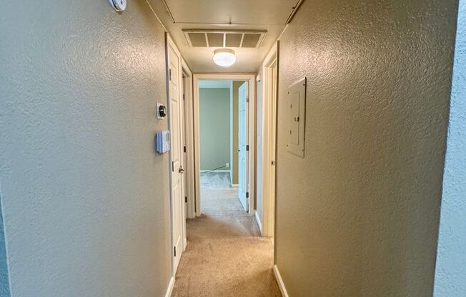 2 beds, 1 bath, $1,650, Unit # 85