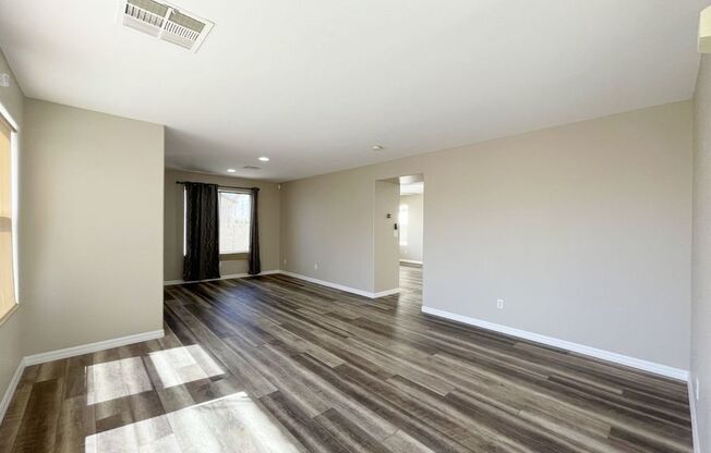 10353 TALKING TREE AVE