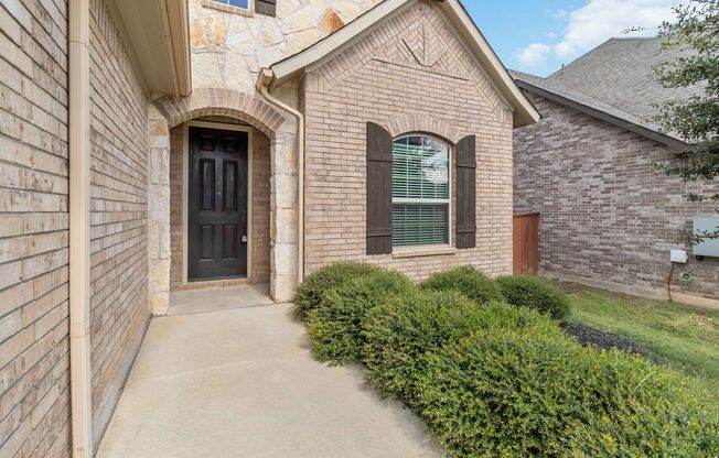 Beautiful 3-bed, 2-bath home for lease in the Oaks at San Gabriel in Georgetown!