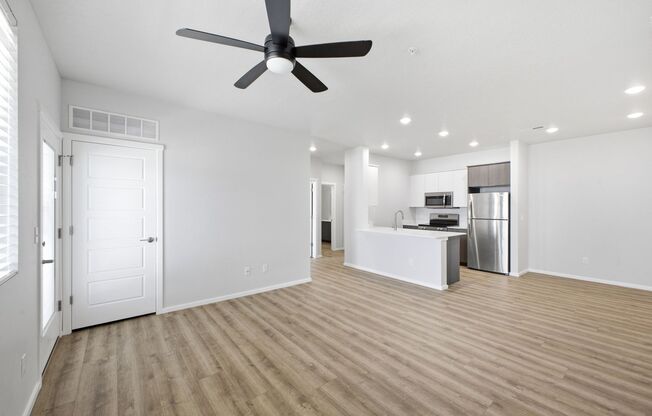1 bed, 1 bath, 724 sqft, $1,422, Unit B303