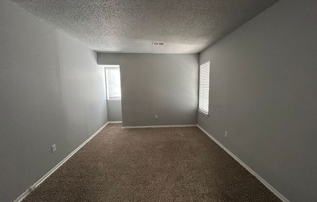 2 beds, 2 baths, 1,100 sqft, $1,050, Unit 217