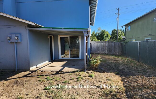 3 beds, 1.5 baths, 1,056 sqft, $1,700, Unit 0401A