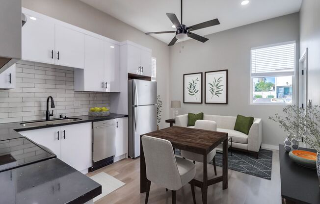 1 bed, 1 bath, 450 sqft, $2,095, Unit 4745-2