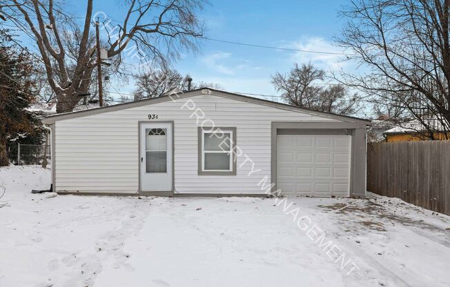 2 bedroom home, conveniently located in Westport