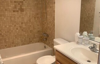 Studio, 1 bath, 358 sqft, $1,680, Unit 350F