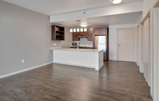 1 bed, 1 bath, 656 sqft, $1,745, Unit 0420