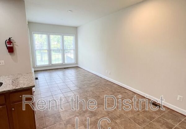 3247 THEODORE R HAGANS DR NE