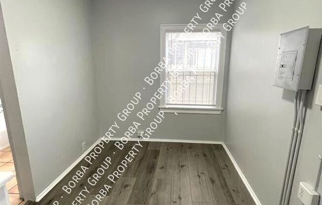 943 Lime Ave
