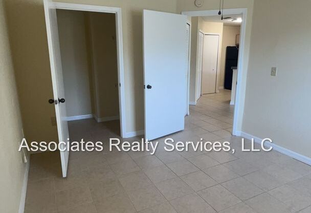 1 bed, 1 bath, $925, Unit Unit 1014
